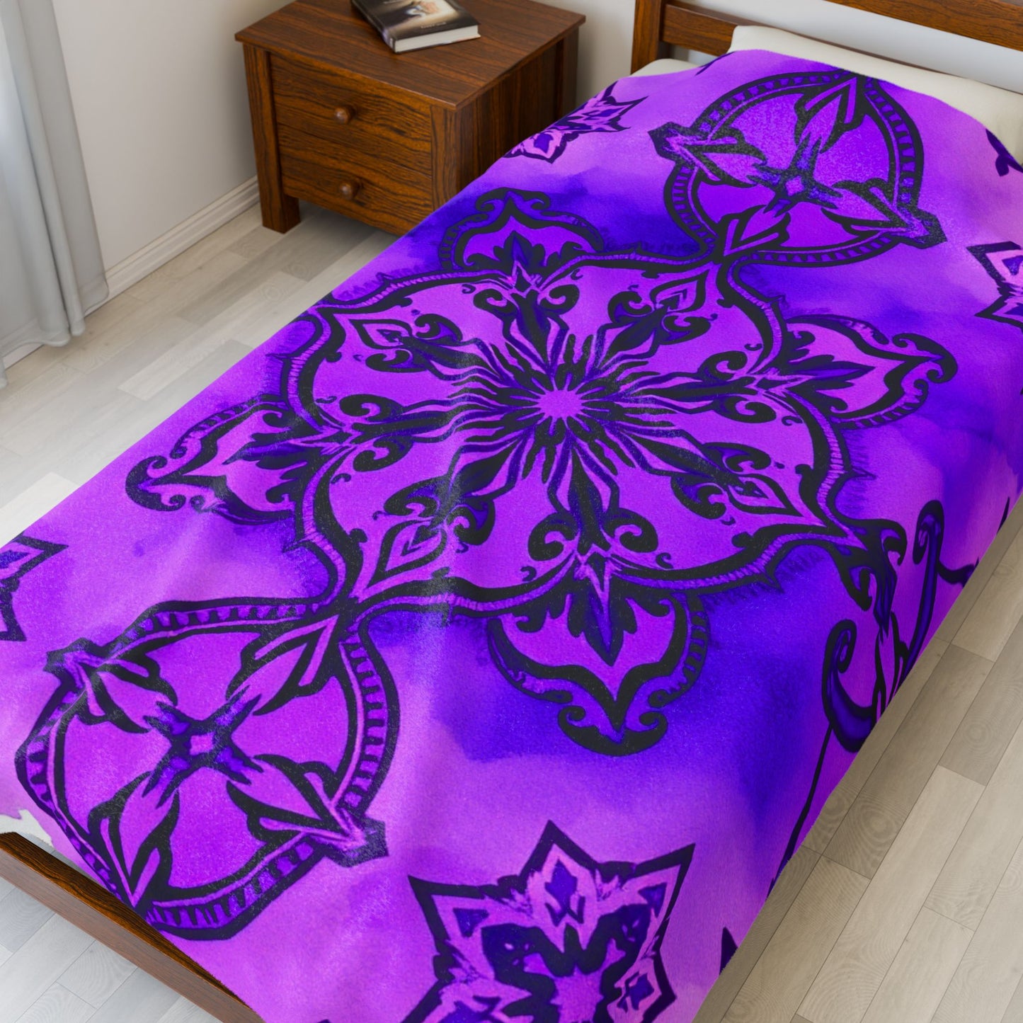 Violet Bloom Mandala Plush Velveteen Blanket